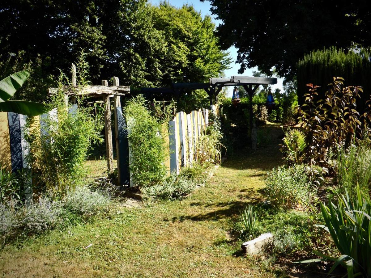 Domaine De Lalat - B&B With En-Suite Bathrooms All Rooms With Garden Views Montemboeuf Экстерьер фото