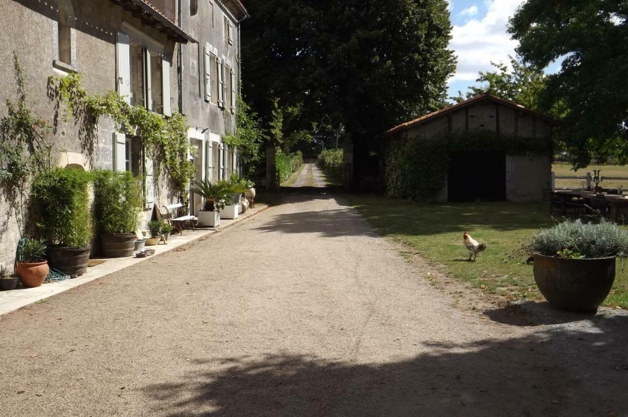 Domaine De Lalat - B&B With En-Suite Bathrooms All Rooms With Garden Views Montemboeuf Экстерьер фото